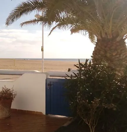 Casa Esmeralda Playa Honda Holiday home